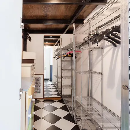 Casa Vacanze A Pochi Passi Da Bellini Apartment